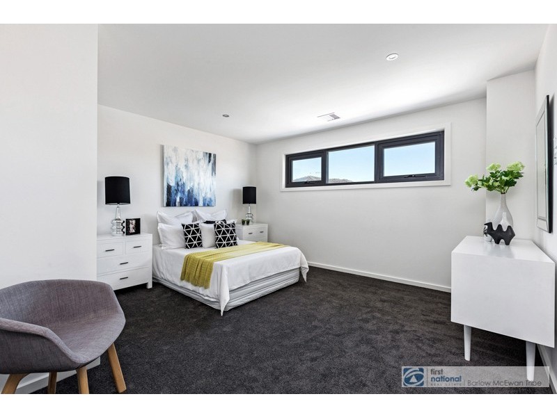 4/10 Romawi Street, Altona VIC 3018