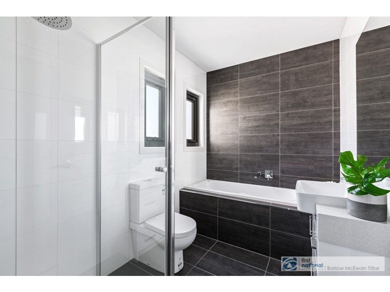 4/10 Romawi Street, Altona VIC 3018