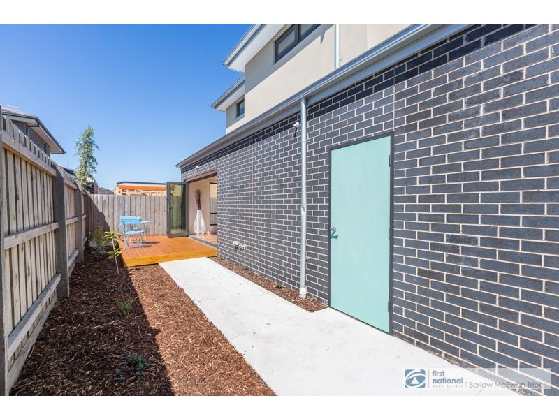 4/10 Romawi Street, Altona VIC 3018