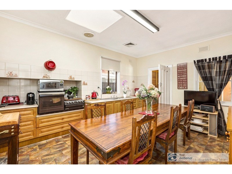 102 Civic Parade, Altona VIC 3018