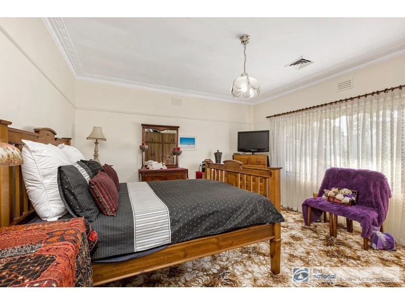 102 Civic Parade, Altona VIC 3018