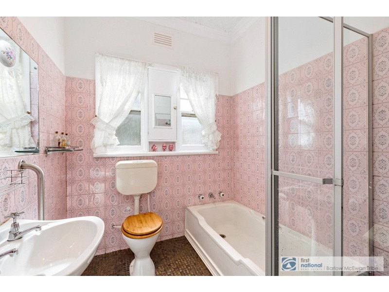 102 Civic Parade, Altona VIC 3018