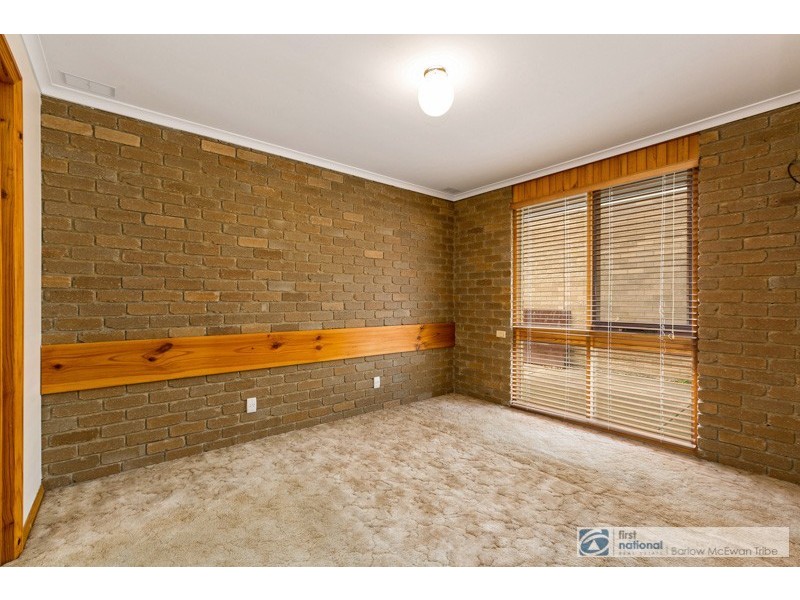 21 Scherman Drive, Altona Meadows VIC 3028