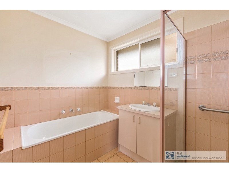 2/9 Green Court, Altona VIC 3018