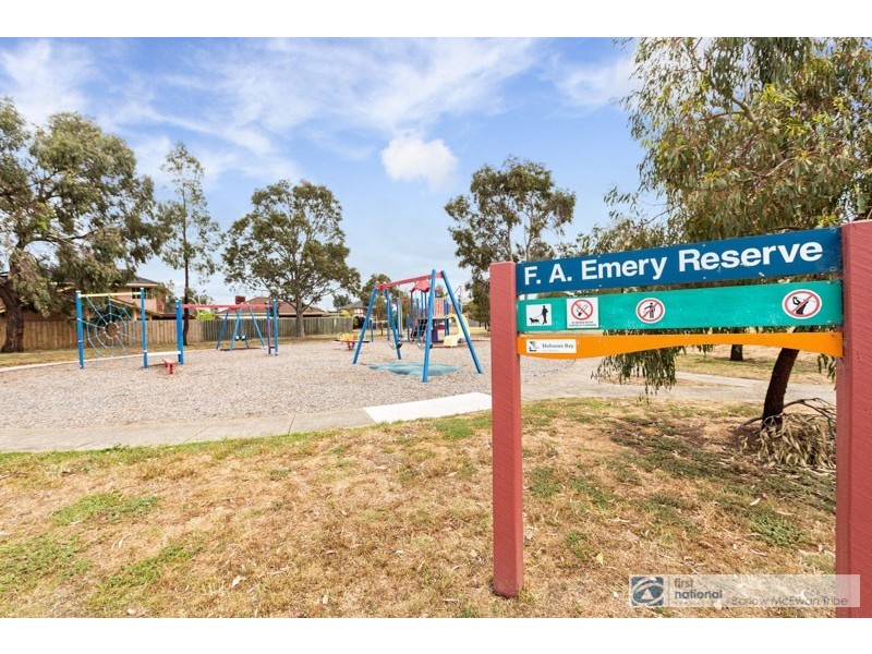 2/9 Green Court, Altona VIC 3018