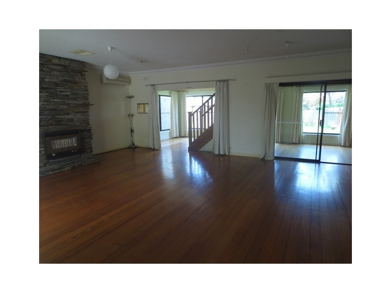 244 Queen Street, Altona VIC 3018