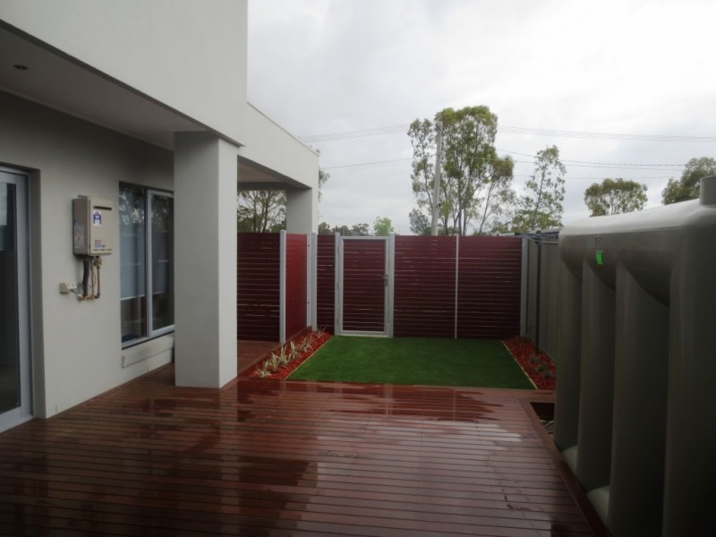 1/4 Macneil Drive, Altona Meadows VIC 3028