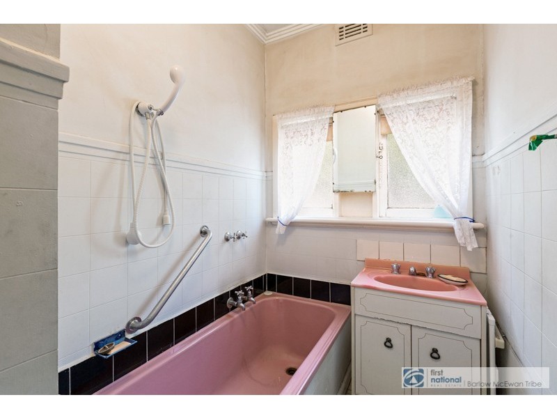 11 Delphin Avenue, Altona North VIC 3025