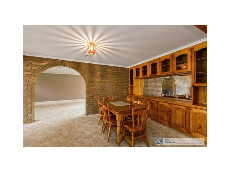 21 Scherman Drive, Altona Meadows VIC 3028