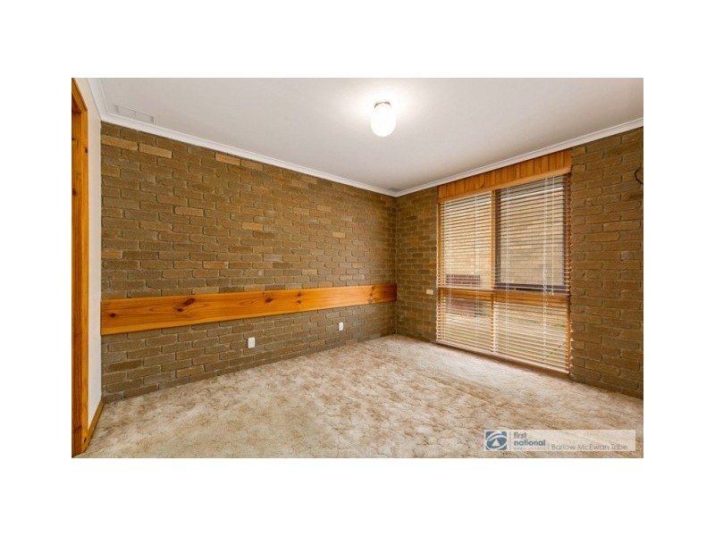 21 Scherman Drive, Altona Meadows VIC 3028