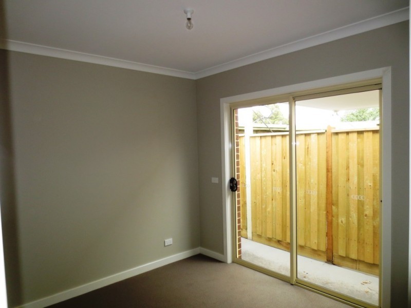 2/39 Powlett Street, Altona Meadows VIC 3028