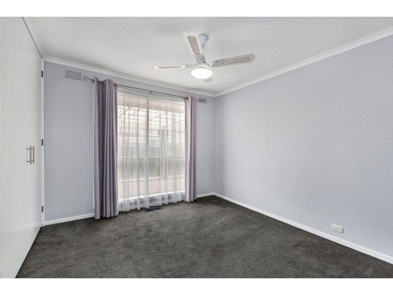 6 McIntyre Drive, Altona VIC 3018