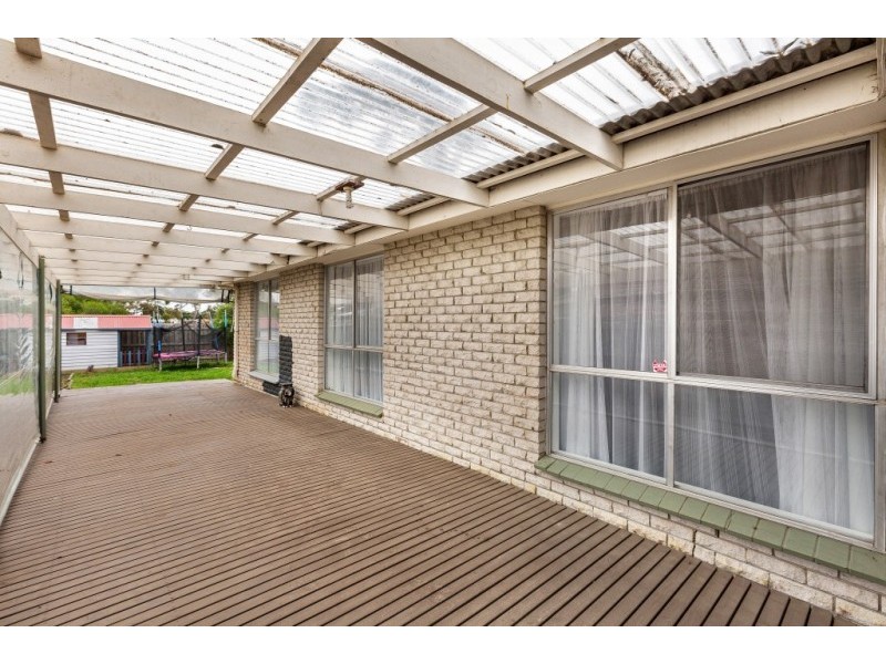 6 McIntyre Drive, Altona VIC 3018