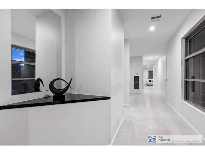 2/7 Webb Street, Altona VIC 3018