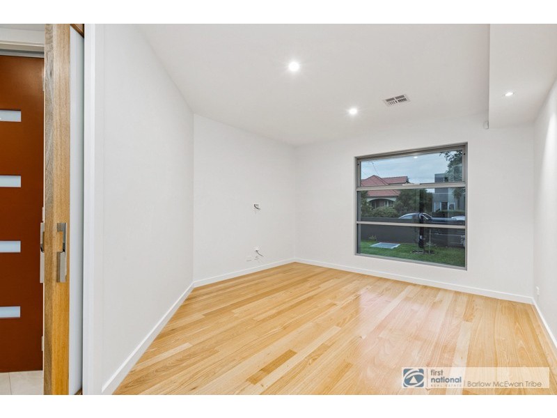 2/7 Webb Street, Altona VIC 3018