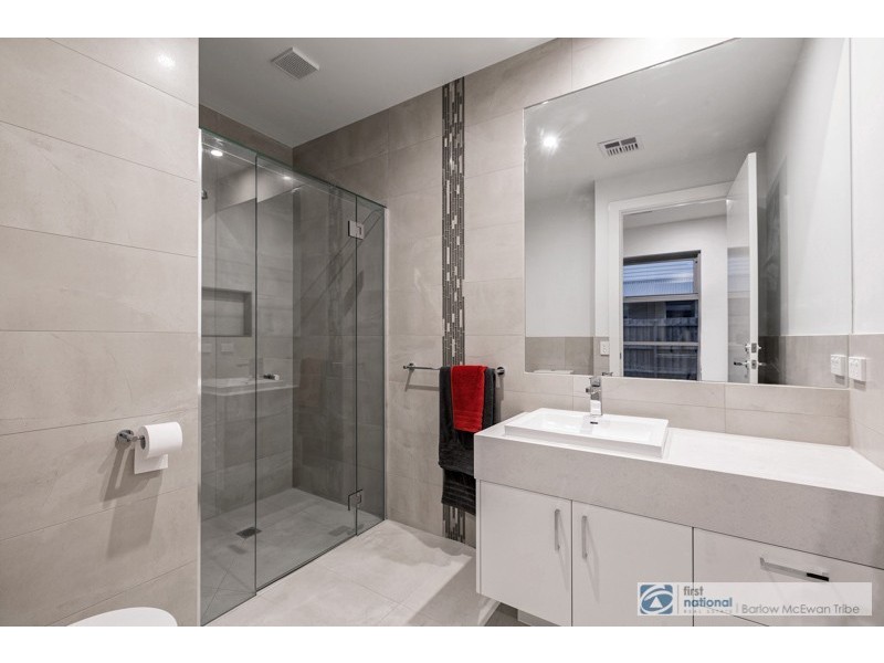 2/7 Webb Street, Altona VIC 3018