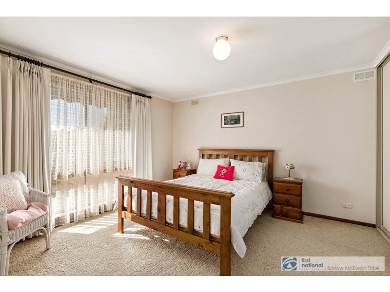 10 Norval Terrace, Altona Meadows VIC 3028