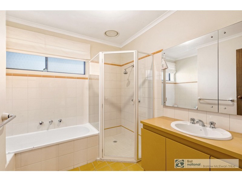 10 Norval Terrace, Altona Meadows VIC 3028