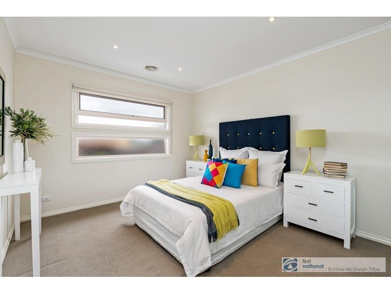 2/8 Rayner Street, Altona VIC 3018