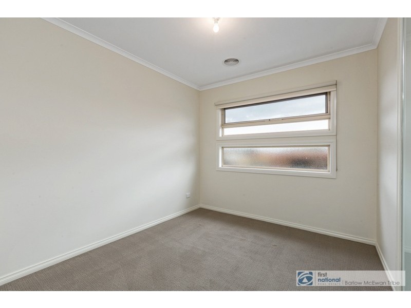 2/8 Rayner Street, Altona VIC 3018