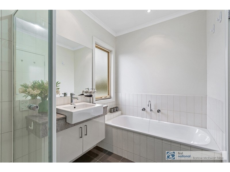 2/8 Rayner Street, Altona VIC 3018