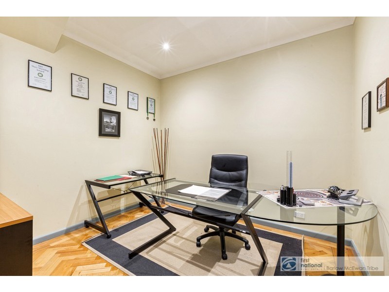 3 Seaview Crescent, Seaholme VIC 3018