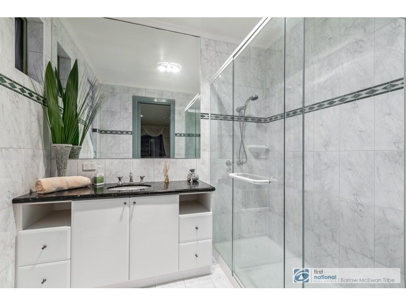 3 Seaview Crescent, Seaholme VIC 3018