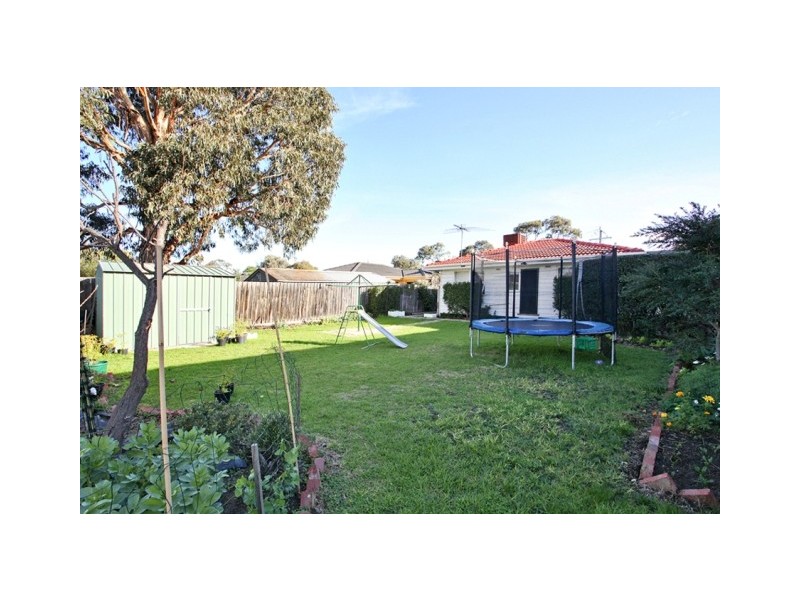 22 Brook Drive, Altona VIC 3018