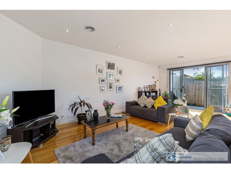 3/222 Civic Parade, Altona VIC 3018