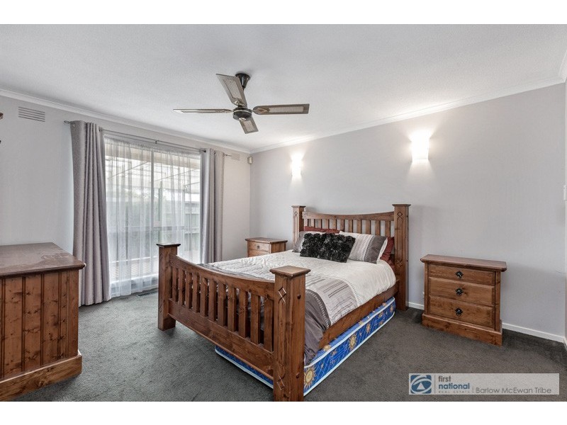 6 McIntyre Drive, Altona VIC 3018