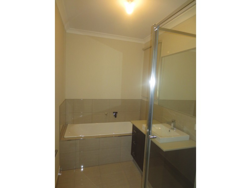 1/115 Merton Street, Altona Meadows VIC 3028