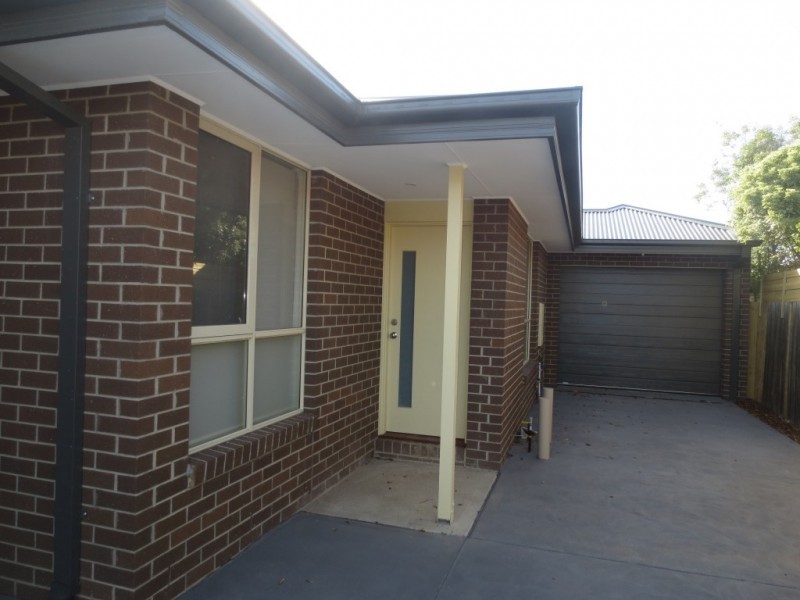 2/115 Merton Street, Altona Meadows VIC 3028