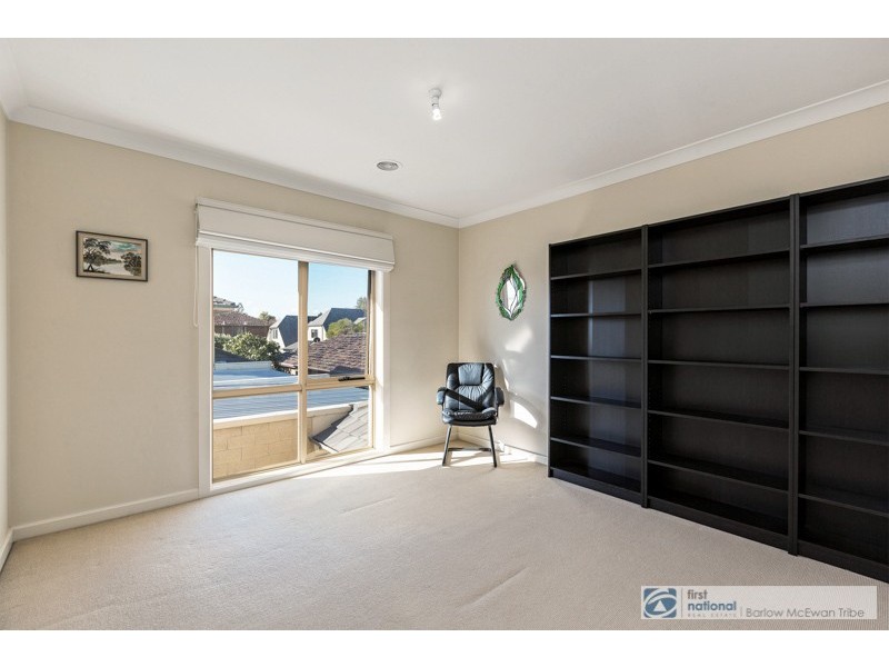 2/201 Queen Street, Altona VIC 3018