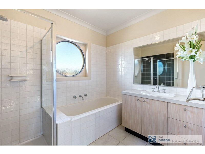 2/201 Queen Street, Altona VIC 3018