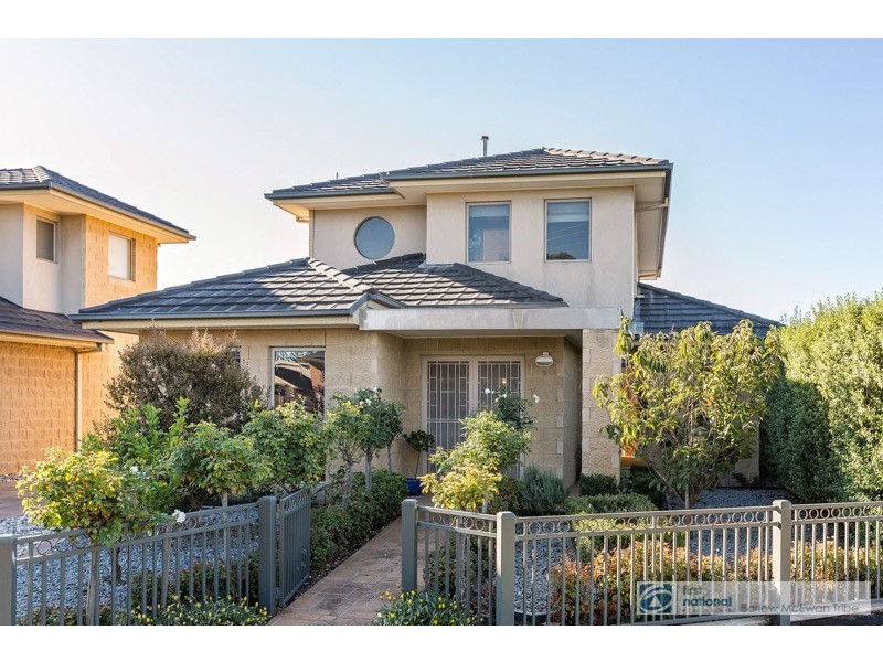 2/201 Queen Street, Altona VIC 3018