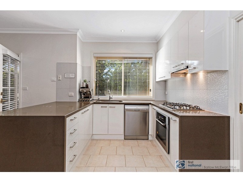 2/6 Romawi Street, Altona VIC 3018