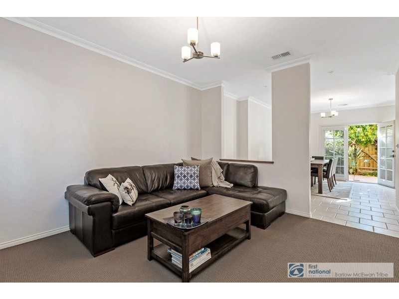 2/6 Romawi Street, Altona VIC 3018