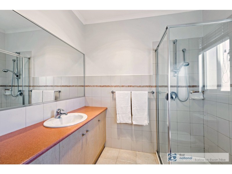 2/6 Romawi Street, Altona VIC 3018