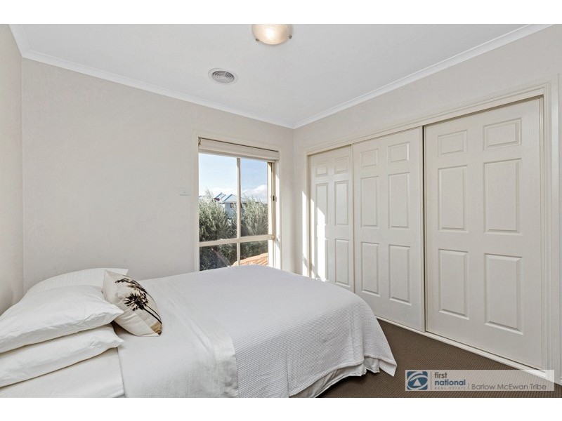 2/6 Romawi Street, Altona VIC 3018