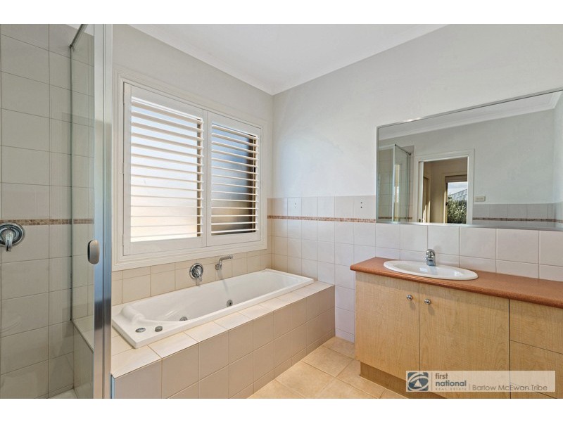 2/6 Romawi Street, Altona VIC 3018