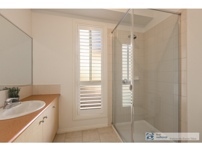 2/6 Romawi Street, Altona VIC 3018