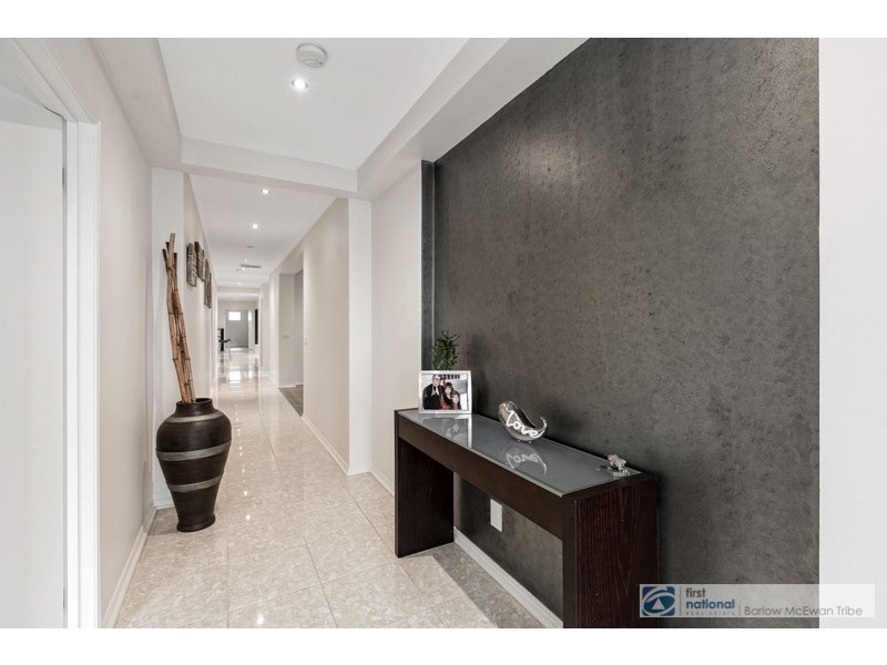 16 Walshe Court, Altona Meadows VIC 3028