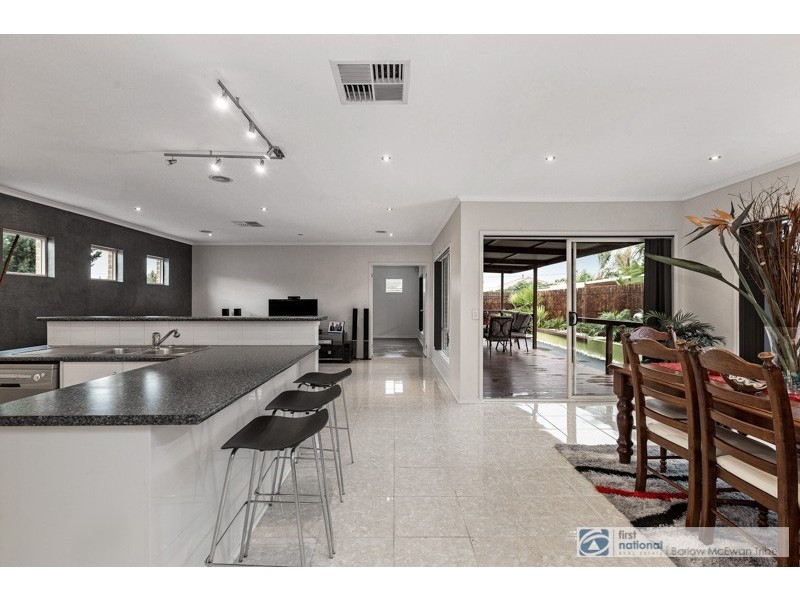 16 Walshe Court, Altona Meadows VIC 3028