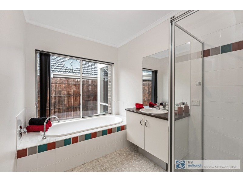 16 Walshe Court, Altona Meadows VIC 3028