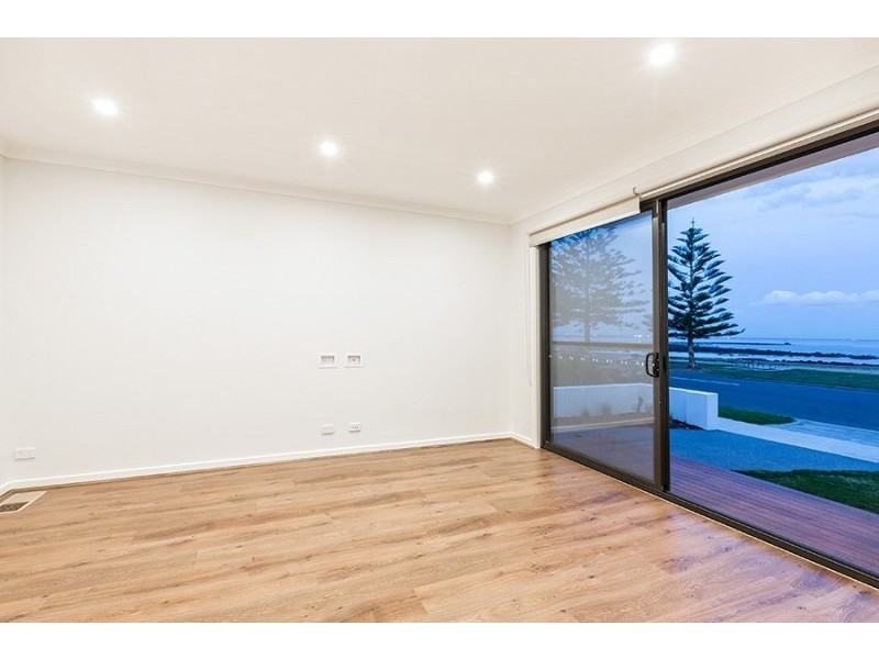 41 Esplanade, Seaholme VIC 3018