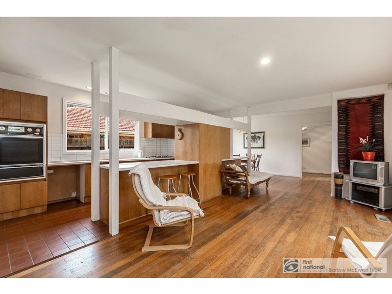 24 McIntyre Drive, Altona VIC 3018