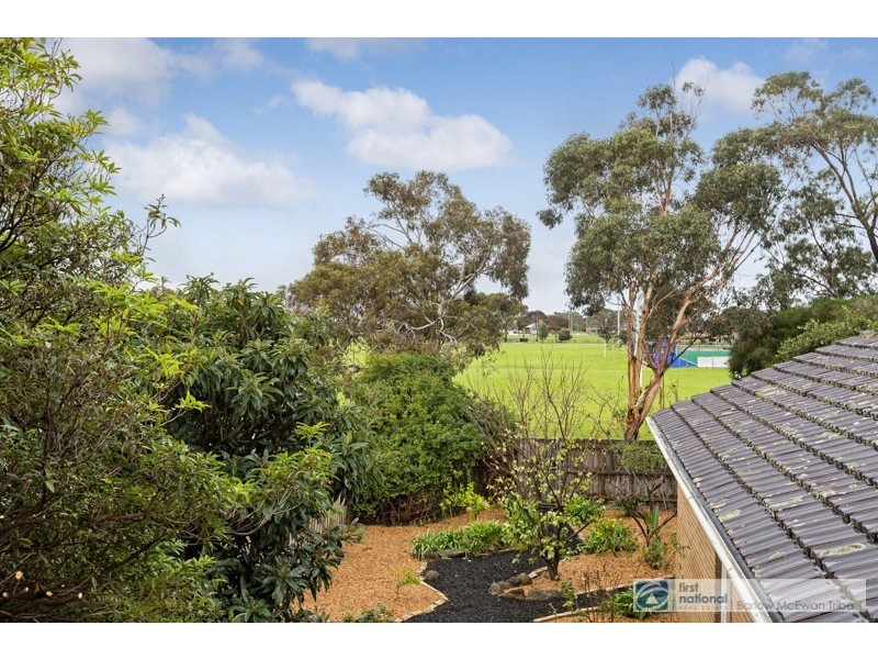 24 McIntyre Drive, Altona VIC 3018