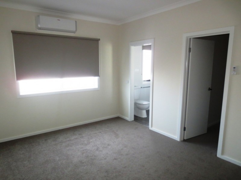 18 Fisher Court, Altona VIC 3018