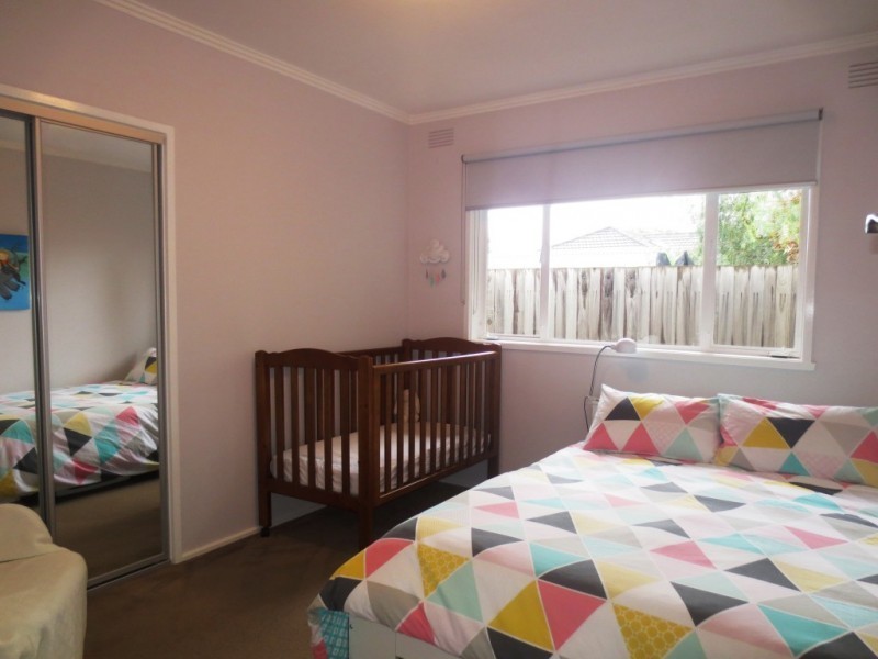 1 Cowra Street, Altona VIC 3018