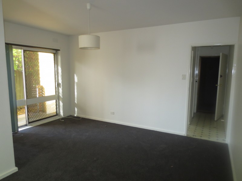 2/194 Queen Street, Altona VIC 3018